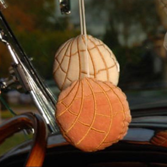 Pan Dulce Fuzzy Balls Conchas and Piggies - Picture 2 of 12